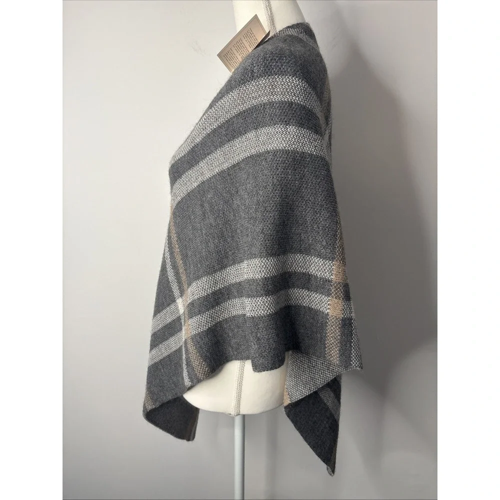 Nardi & Tagliaferri Wool Blend Wrap Shawl Gray Plaid Made In Italy One Size